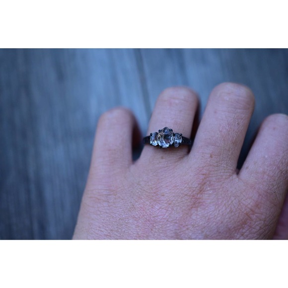 Raw Crystal Ring, Raw Stone Ring, Rings for Women, Stacking Ring, Raw Ge… - Picture 3 of 9